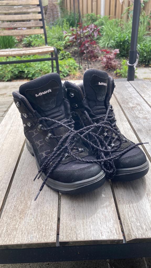 Lowa wandelschoenen maat 40, Ophalen of Verzenden, Zo goed als nieuw, Schoenen