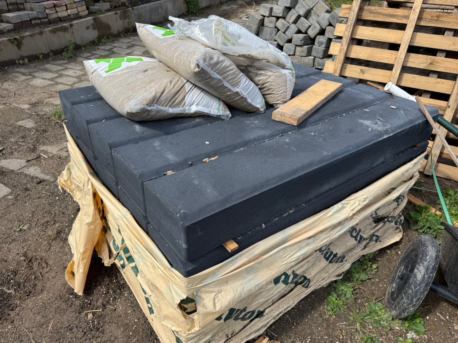 14x Bielzen 120x20x12 antraciet, Tuin en Terras, Ophalen, Zo goed als nieuw