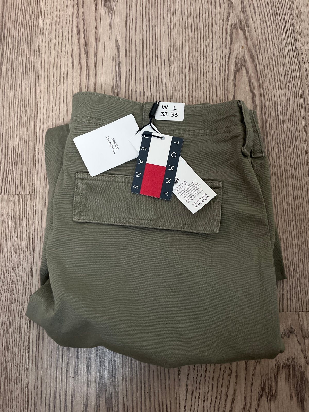 Tommy Jeans Otis Canvas Cargo Broek - Nieuw met kaartjes, Ophalen of Verzenden, Nieuw, Overige maten, Groen