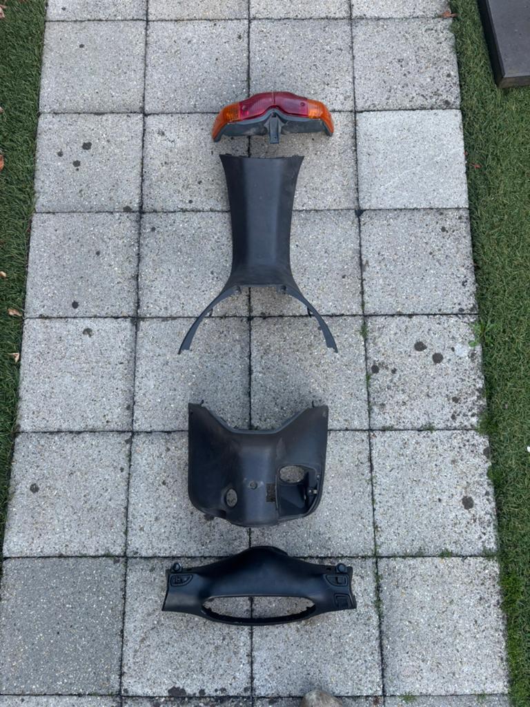 Gilera runner binnen kappen, Fietsen en Brommers, Brommeronderdelen | Scooters, Ophalen, Gebruikt, Kap, Overige merken