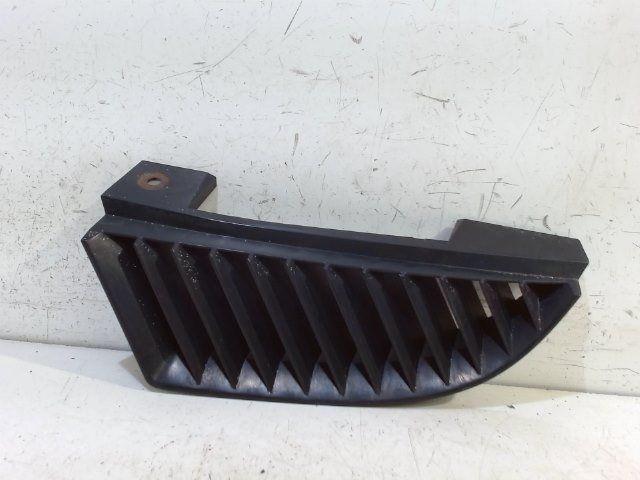 Grillerooster links Mitsubishi Colt, Auto-onderdelen, Onderdelen@venauto.nl, Van der Ven Autorecycling B.V., Gebruikt, Ettenseweg 76, 4706 PB Roosendaal, The Netherlands