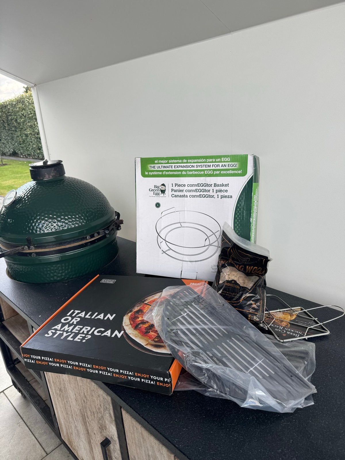 Big Green Egg Large met buitenkeuken en accessoires, Tuin en Terras, Ophalen, Gebruikt, Met accessoires
