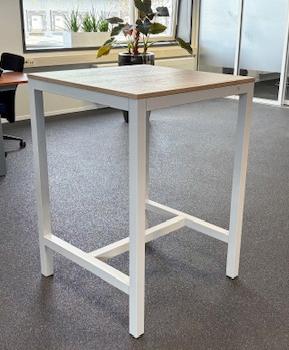 nette staan tafel 80x80 cm, Ophalen, Zo goed als nieuw