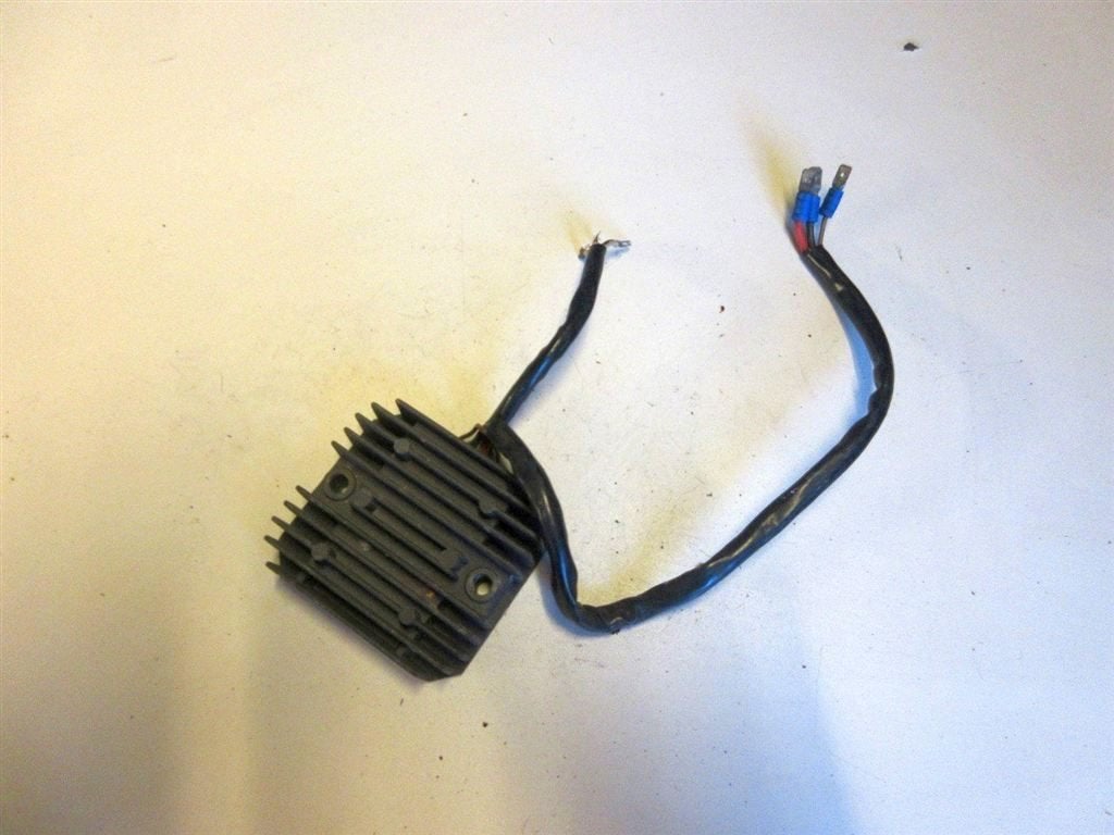 Yamaha XZ550 spanningsregelaar XZ 550 gelijkstroomregelaar, Motoren, Ophalen of Verzenden