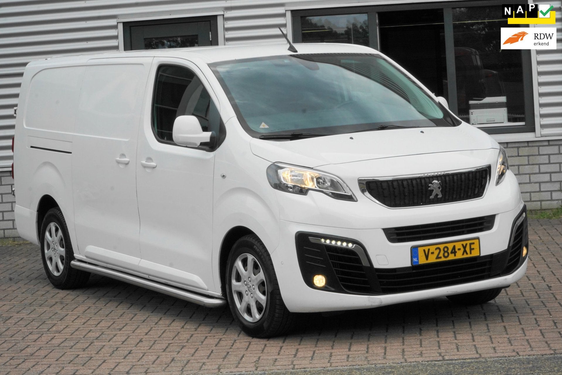 Peugeot Expert 231L 2.0 BlueHDI 180 Premium Pack, Dealer onderhouden, Gebruikt, Euro 6, 4 cilinders