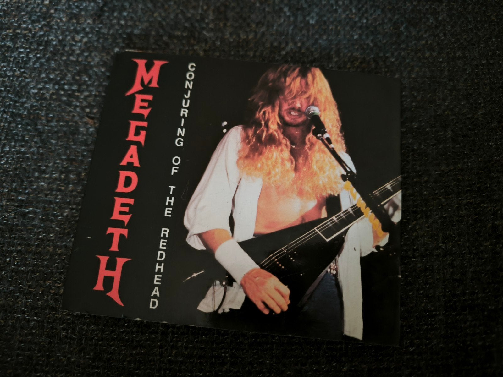 Megadeth - Conjuring Of The Redhead (cd), Thrash metal, Speciale editie, Ophalen of Verzenden, Zo goed als nieuw