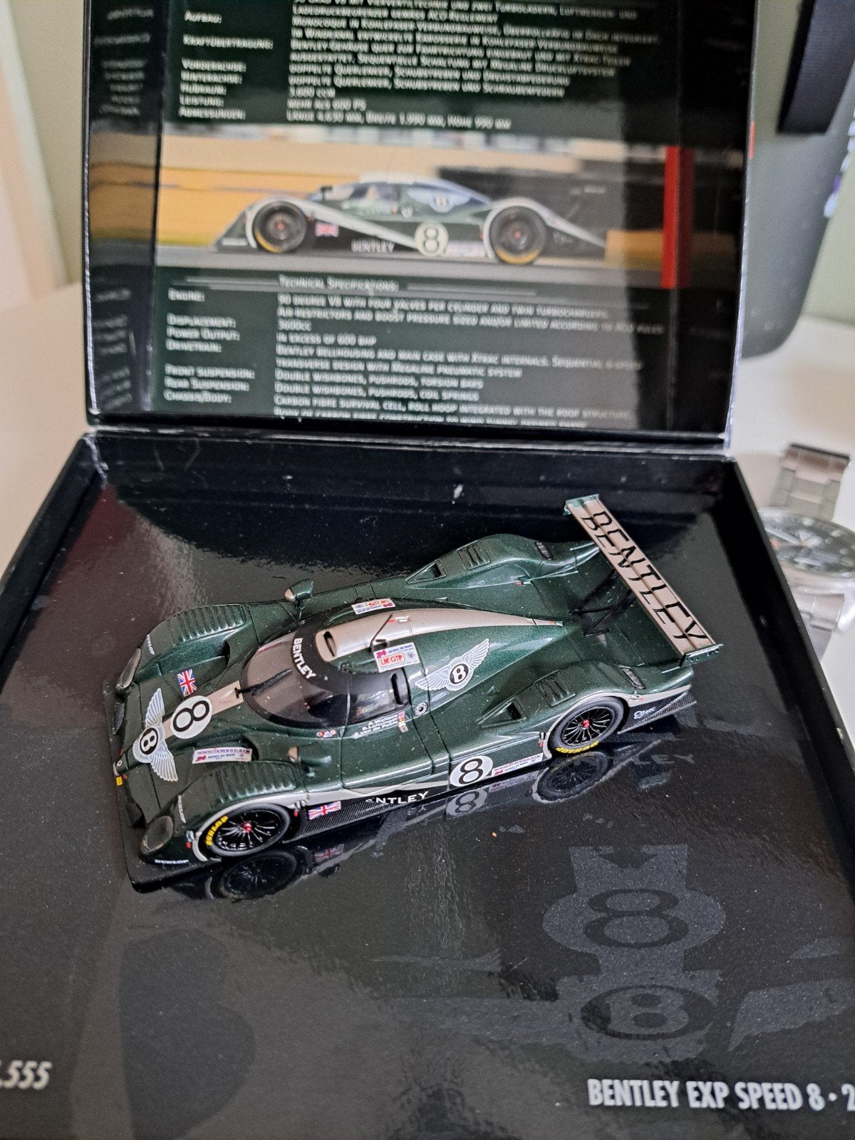 Bentley EXP Speed 8 Le Mans 2002, cadeaubox, 1:43, Ophalen of Verzenden, Nieuw, Auto, MiniChamps