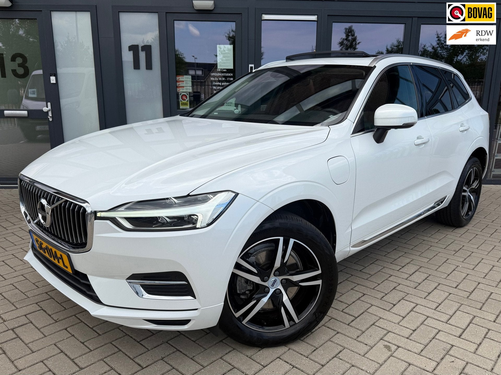 Volvo XC60 2.0 T8 ,AWDInscription,Pano,360CameraIntelliSafe,, Auto's, Volvo, Automaat, 1969 cc, Wit, XC60