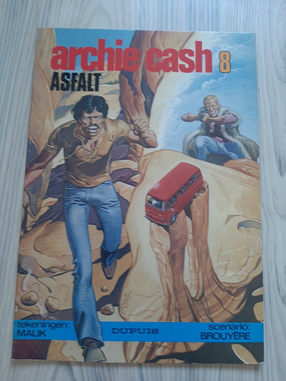 Archie Cash - Asfalt (deel 8) - Stripboek, Eén stripboek, Ophalen of Verzenden, Gelezen, Malik