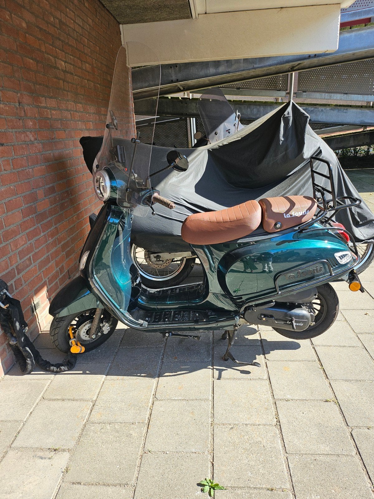 La Souris Sourini R Limited (2022) - Lage km-stand!, Ophalen, La Souris, Maximaal 45 km/u, Zo goed als nieuw