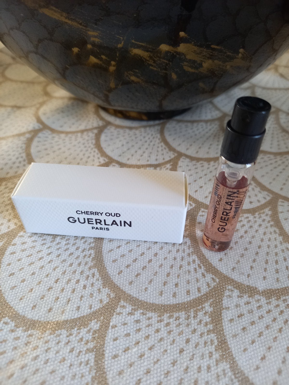 Proefje Cherry Oud Guerlain, Sieraden, Tassen en Uiterlijk, Ophalen of Verzenden, Nieuw