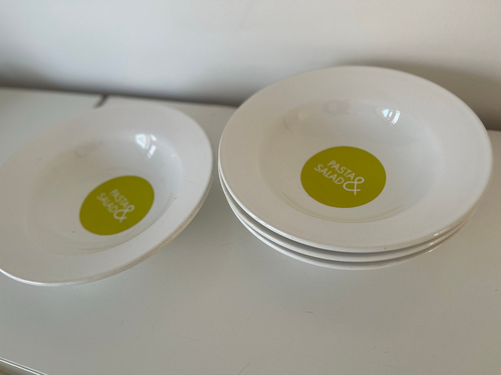 Set van 4 witte pasta- en saladeborden, Ophalen, Zo goed als nieuw, Keramiek, Bord(en)