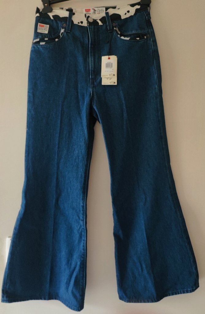 levi's X TOY STORY Ribcage Bell Flared Jeans nieuw, Blauw, Nieuw, Ophalen of Verzenden, W28 - W29 (confectie 36)