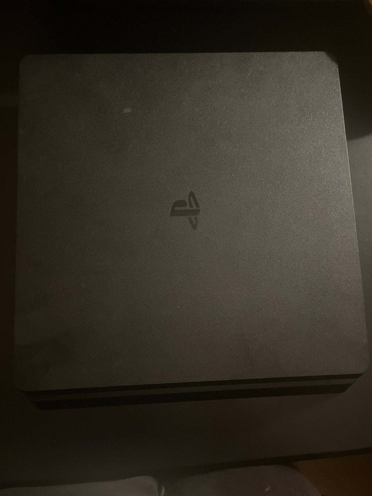 Sony PlayStation 4 slim Zwart met zwarte controller, Spelcomputers en Games, Ophalen, Met 1 controller, Slim, 500 GB