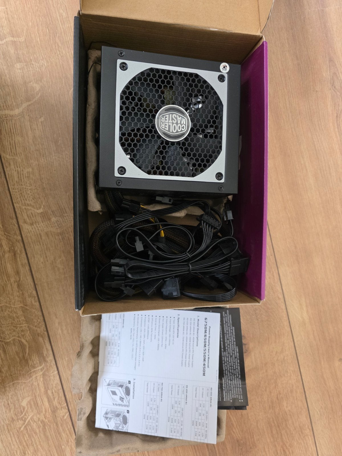 Cooler Master V650 computer voeding, Computers en Software, Interne voedingen, Ophalen of Verzenden, Zo goed als nieuw