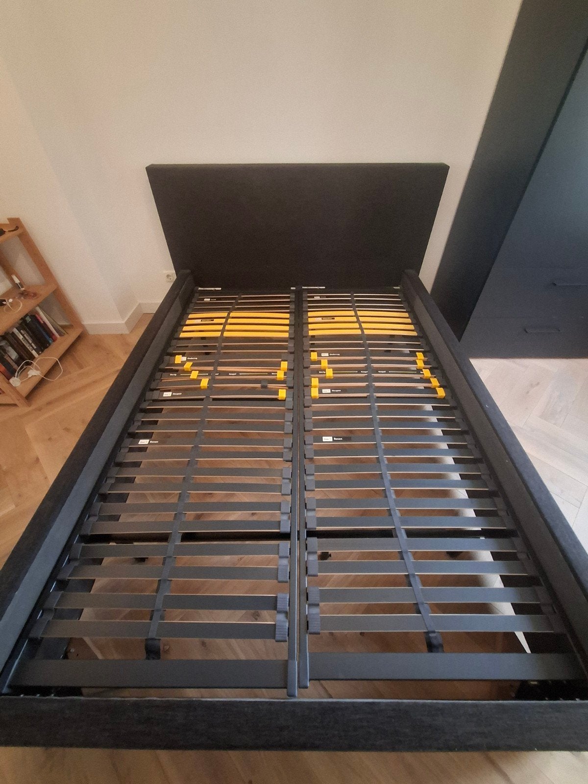 Mooi tweepersoonsbed met lattenbodems, Ophalen, Tweepersoons, Zo goed als nieuw, 160 cm