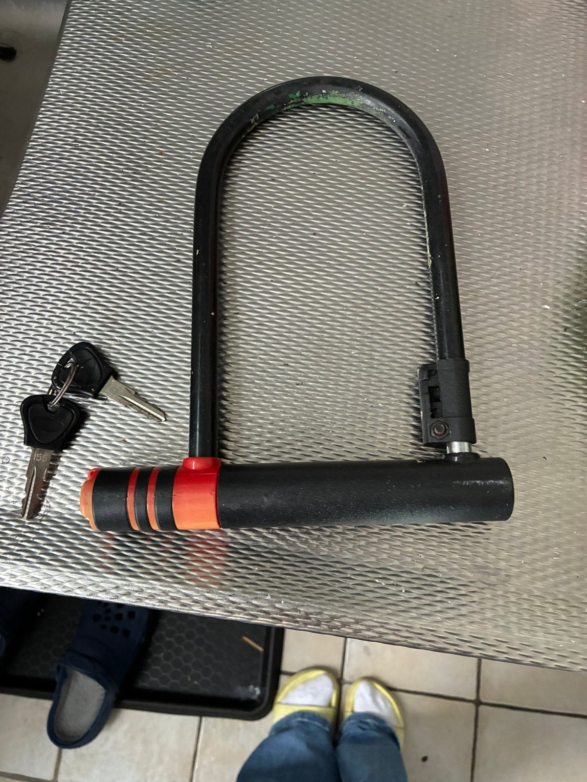 Hangslot, Ophalen, Gebruikt, Kettingslot