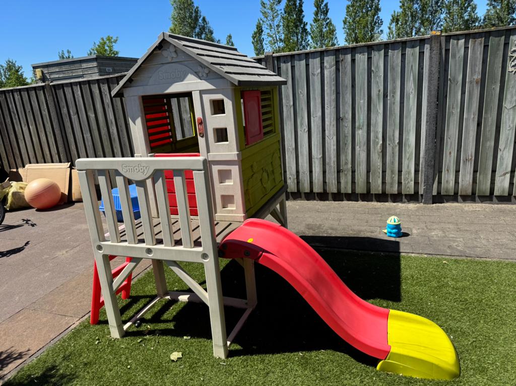 Smoby speelhuis met glijbaan, Ophalen of Verzenden, Gebruikt, Glijbaan