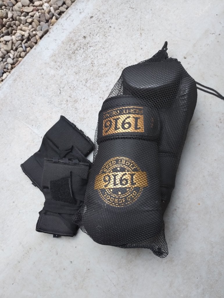 Bokshandschoen 1916 Fight Gear, Ophalen of Verzenden, Zo goed als nieuw, Bokshandschoenen