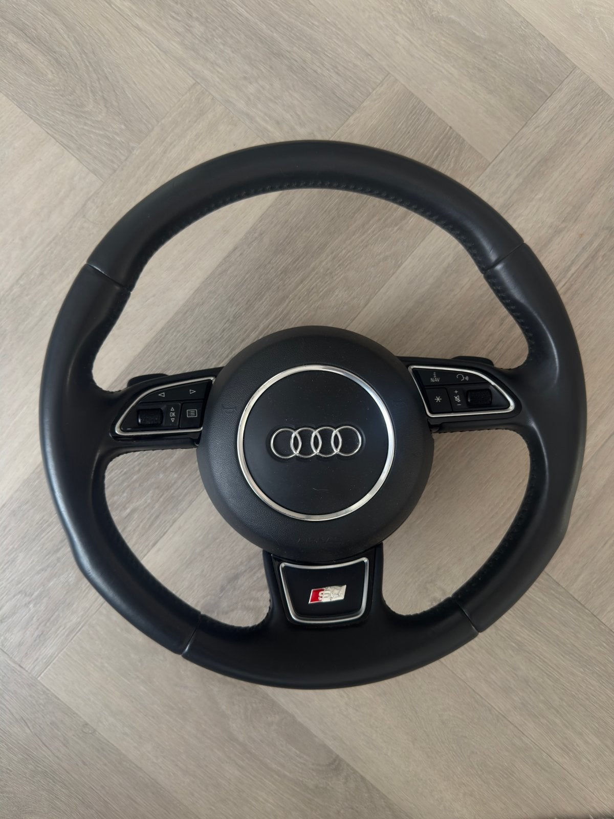 Audi S line stuurwiel Met flippers!, Ophalen of Verzenden, Nieuw, Audi