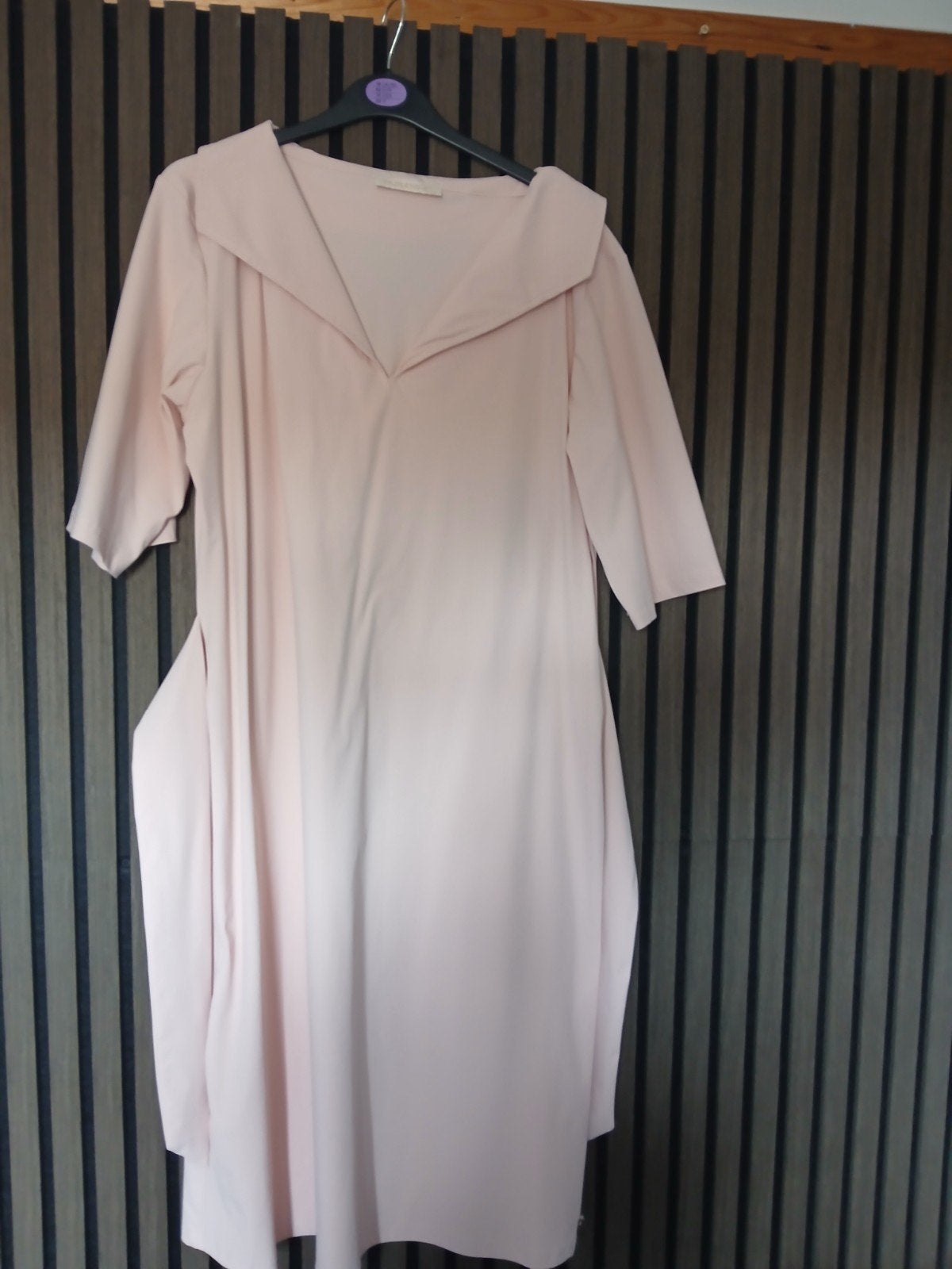 Zachtroze travelstof jurk Triple Nine - Maat XL, Kleding | Dames, Triple Nine, Maat 46/48 (XL) of groter, Ophalen of Verzenden