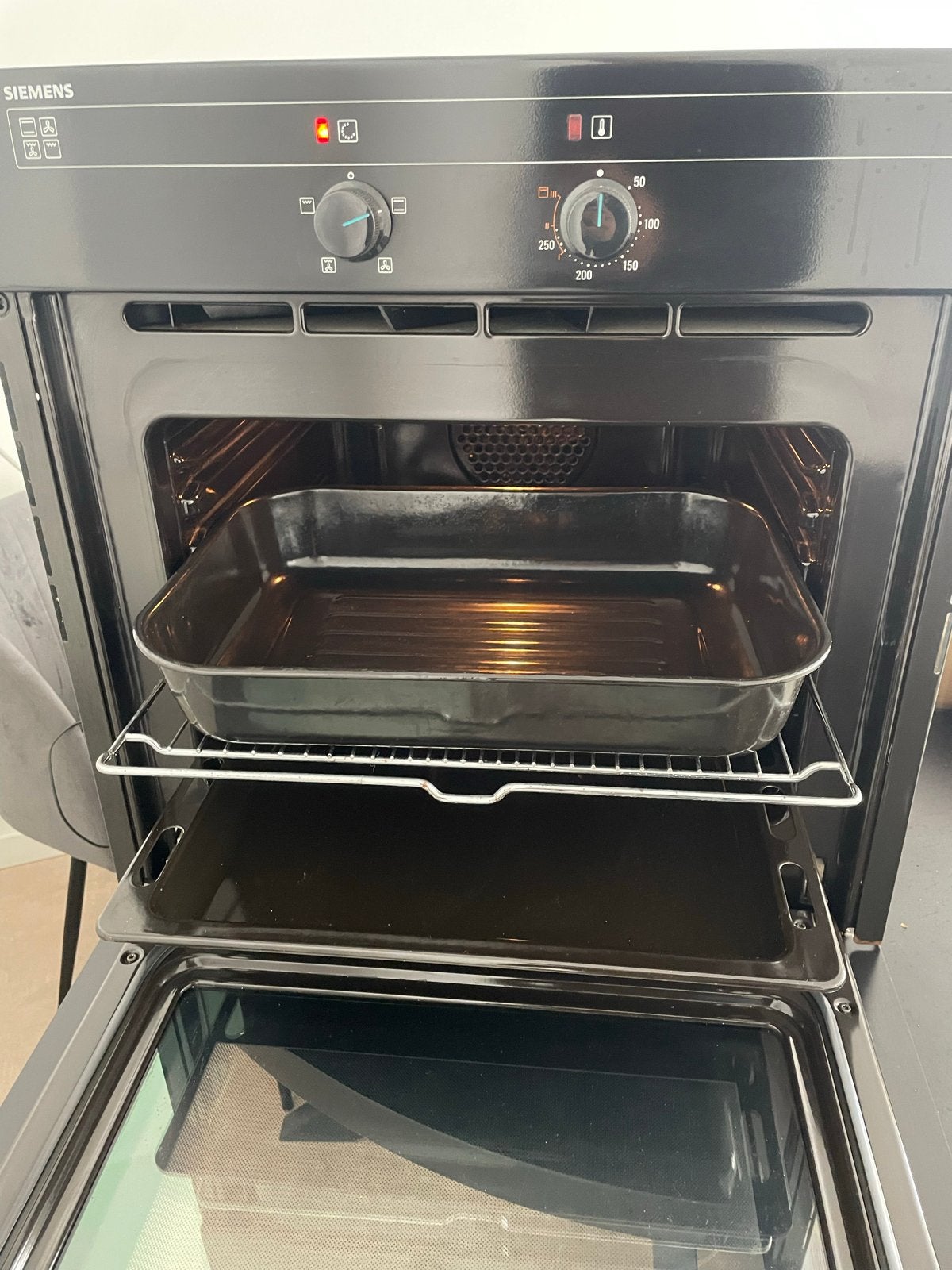 Siemens Inbouwoven - Zwart, Goede Staat 60hoog 60 breed, Gebruikt, Oven, Siemens, Ophalen of Verzenden
