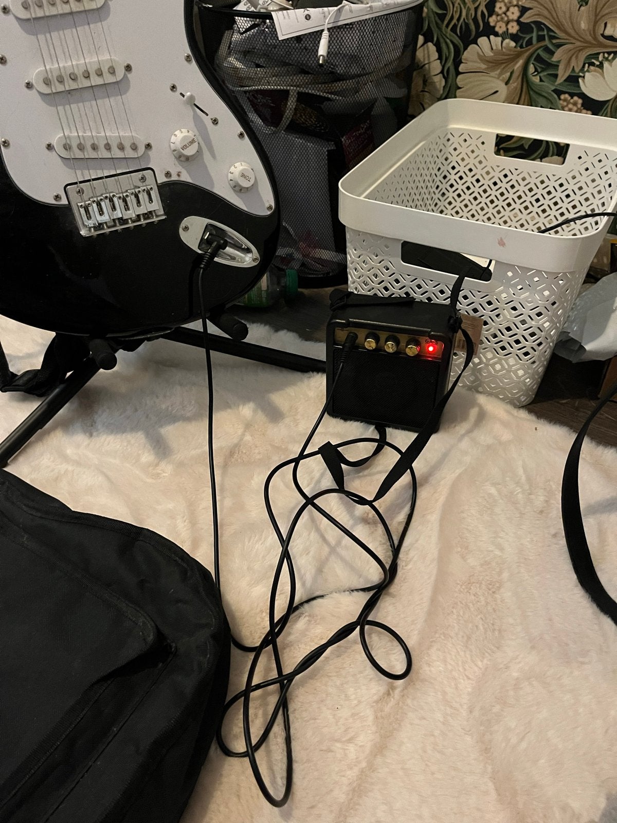 Elektrische gitaar set: Gear4music, versterker, standaard, Overige merken, Gebruikt, Met versterker, Ophalen of Verzenden