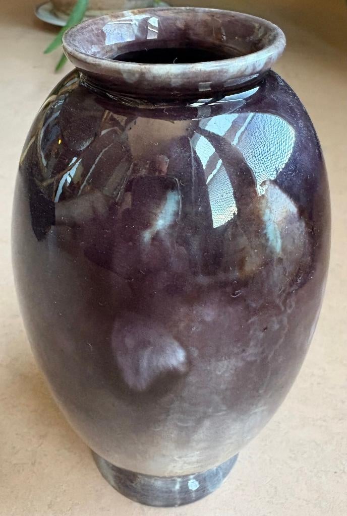 Prachtig vaasje, 17 cm (kleur: aubergine), Huis en Inrichting, Woonaccessoires | Vazen, Ophalen of Verzenden, Zo goed als nieuw