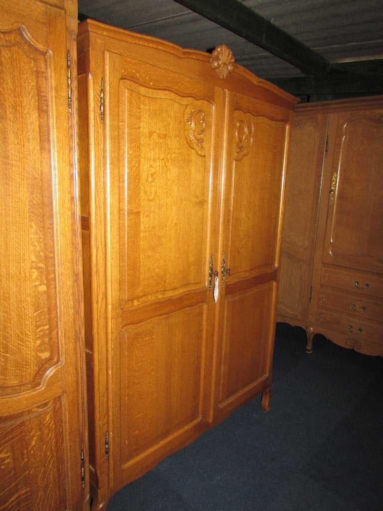 Barok eiken meidenkast linnenkast in queen anne stijl, Ophalen of Verzenden