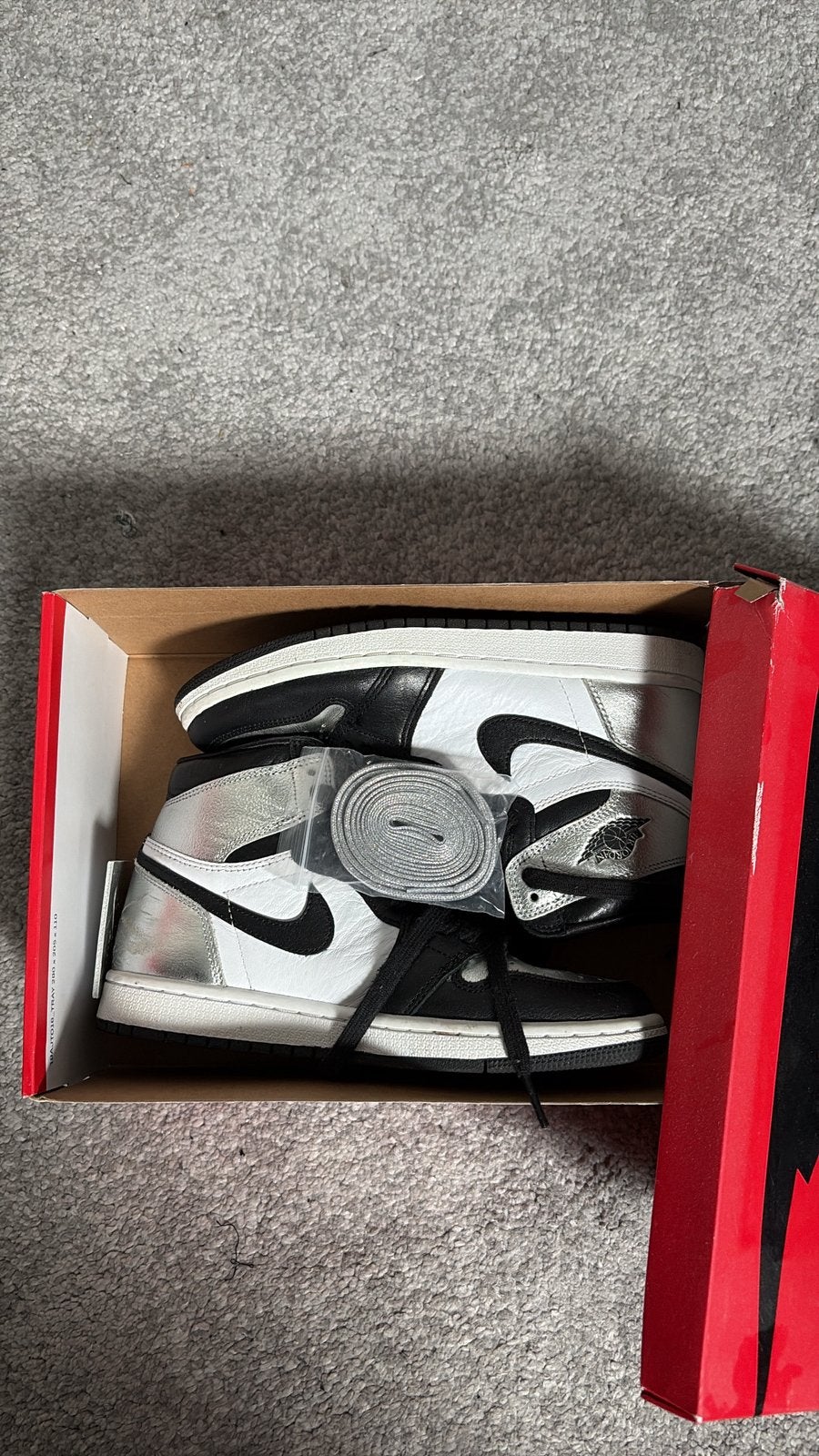 Jordan 1 Silver toe WMNS, Zwart, Ophalen of Verzenden, Sneakers of Gympen, Zo goed als nieuw