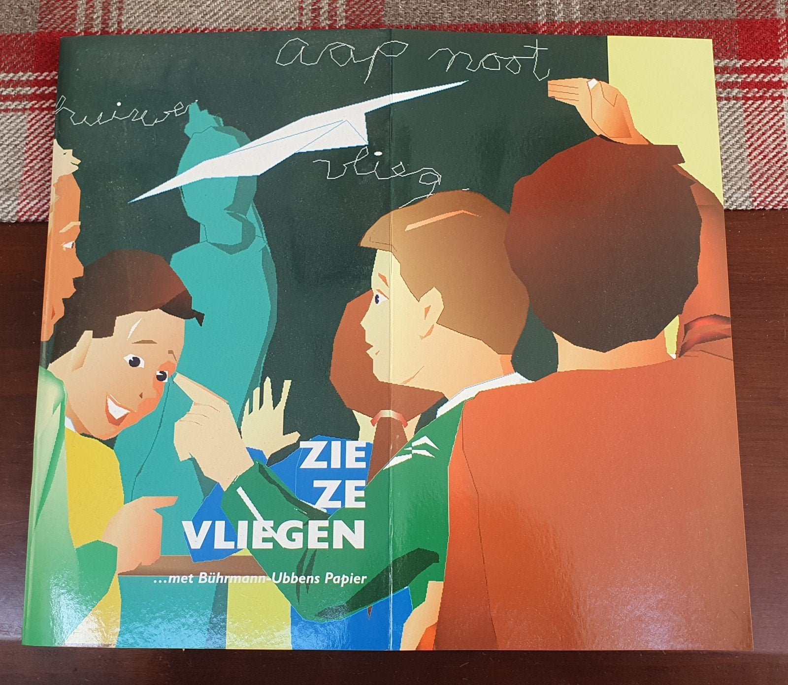 Zie ze vliegen, promotiemateriaal van Bührmann-Ubbens papier, Ophalen