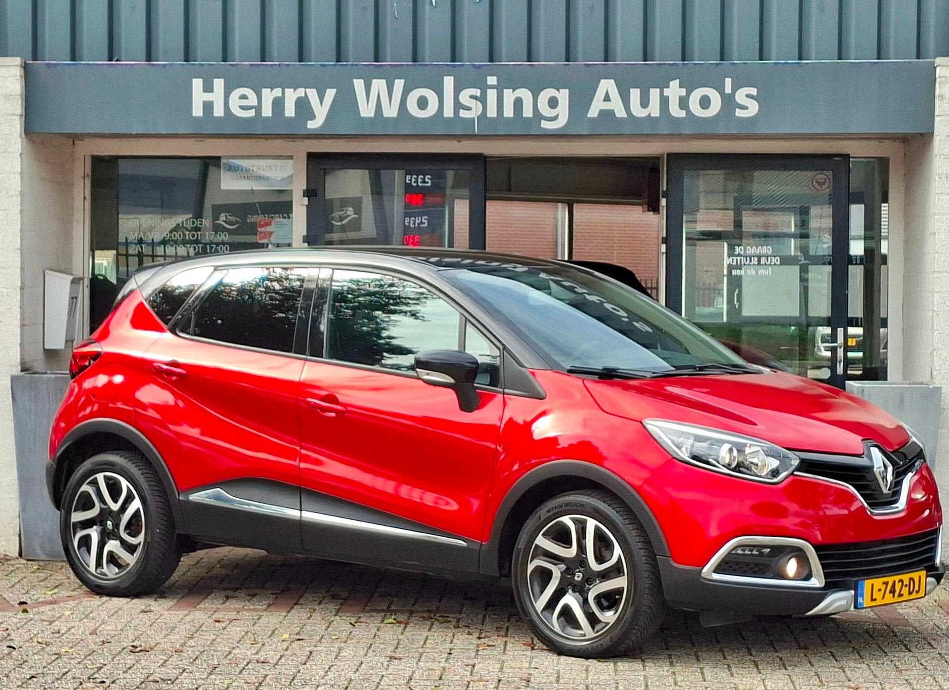 Foto 19 van Renault Captur 1.2 TCe Xmod Autom Navi Camera Pdc Clima