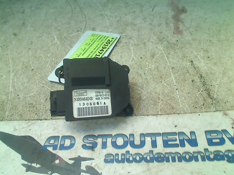 Kachel Ventilatormotor Nissan Note (E11) 2006 N100464D, Auto-onderdelen, Airco en Verwarming, Gebruikt, Germany@nissan-services.eu