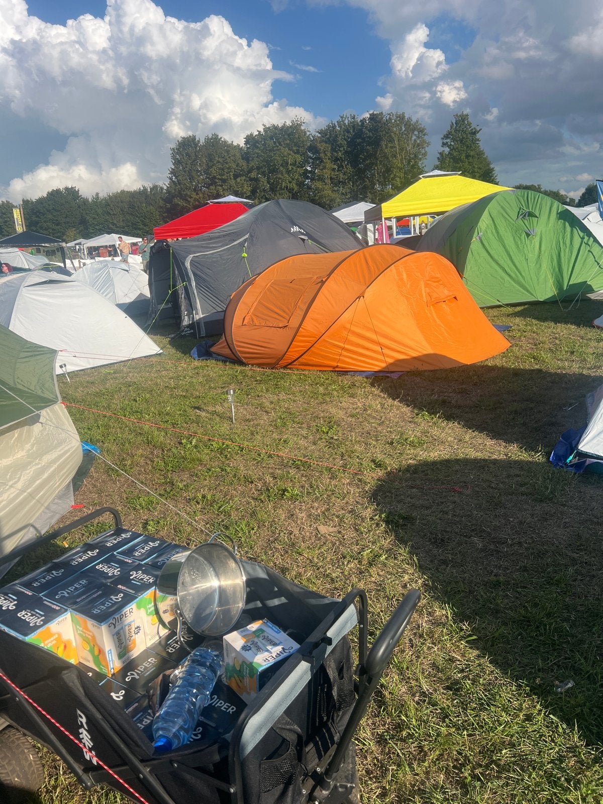 Lowlands groepsplaats met gezellige mensen CAMPING 1, Ophalen, Gebruikt, Tot en met 3