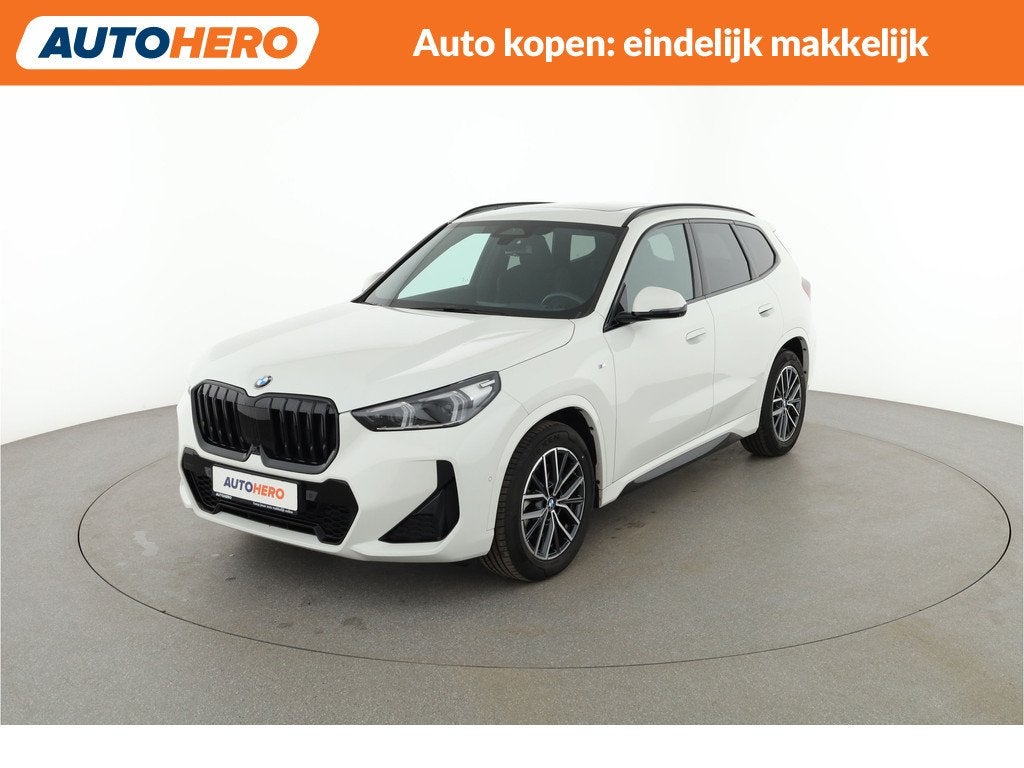BMW X1 xDrive23i |LR48238| (bj 2023, automaat), Auto's, BMW, 1998 cc, Gebruikt, 4 cilinders, Alcantara
