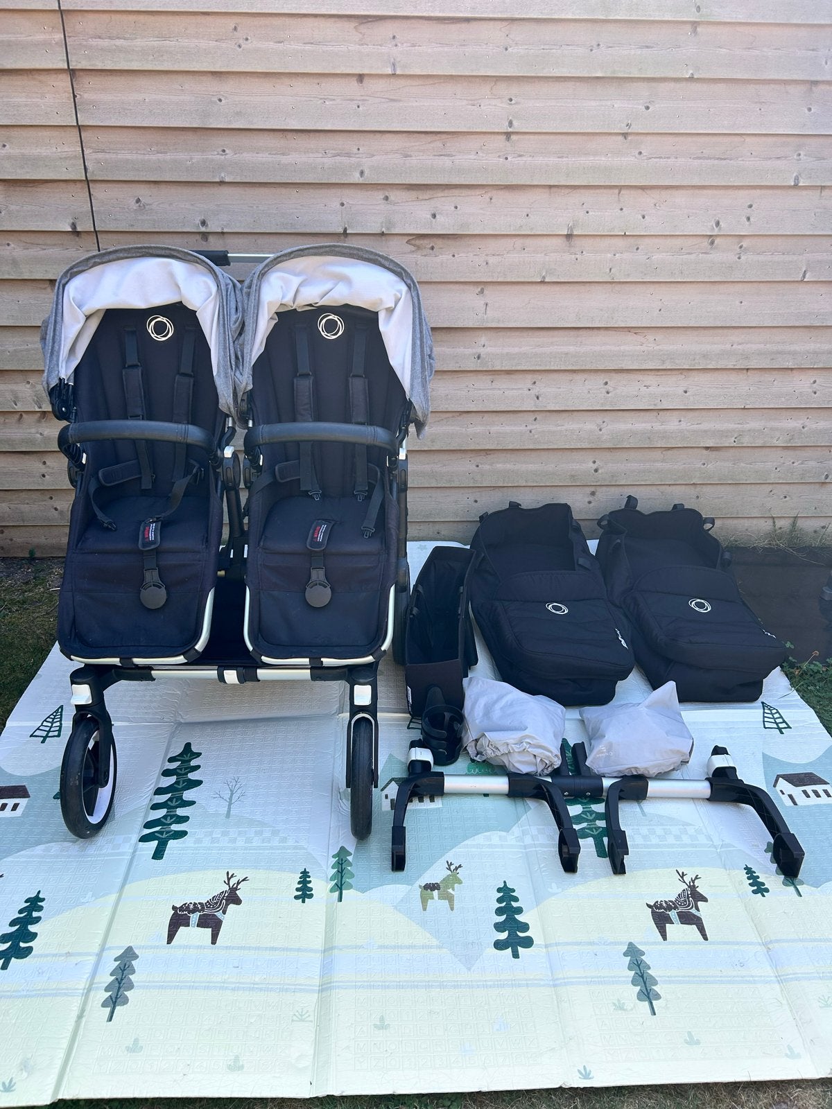 Bugaboo Donkey 3 Duo Buggy - Compleet met reiswiegen, Kinderen en Baby's, Buggy's, Ophalen, Gebruikt, Overige merken, Duomodel