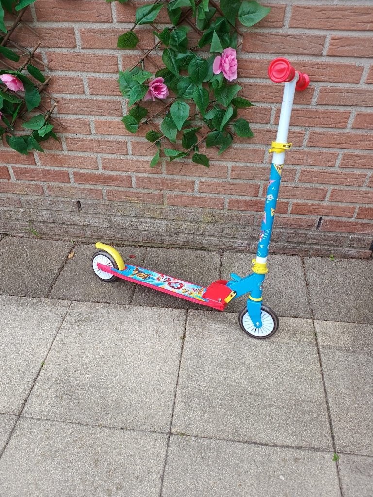 🔴 Jongens step paw patrol 🔴, Sport en Fitness, Skeelers, Overige merken, Kinderen, Ophalen of Verzenden, Zo goed als nieuw
