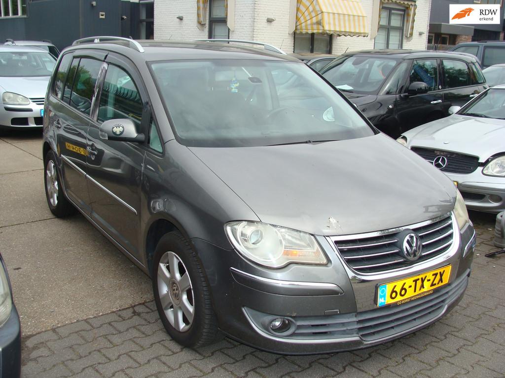 Volkswagen Touran 1.4 TSI Highline Business airco elek pak n, Auto's, Volkswagen, Voorwielaandrijving, Gebruikt, 4 cilinders, Automatische klimaatregeling