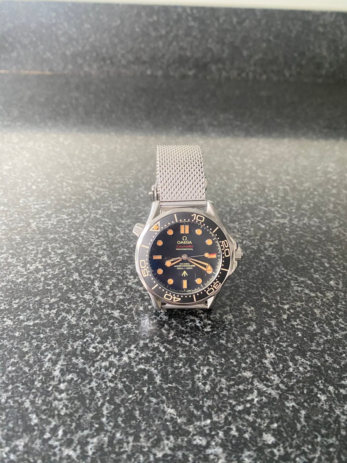 Omega Seamaster Diver 007  300M  No Time To Die 007 Edition, Sieraden, Tassen en Uiterlijk, Horloges | Heren, Staal, Staal, Polshorloge