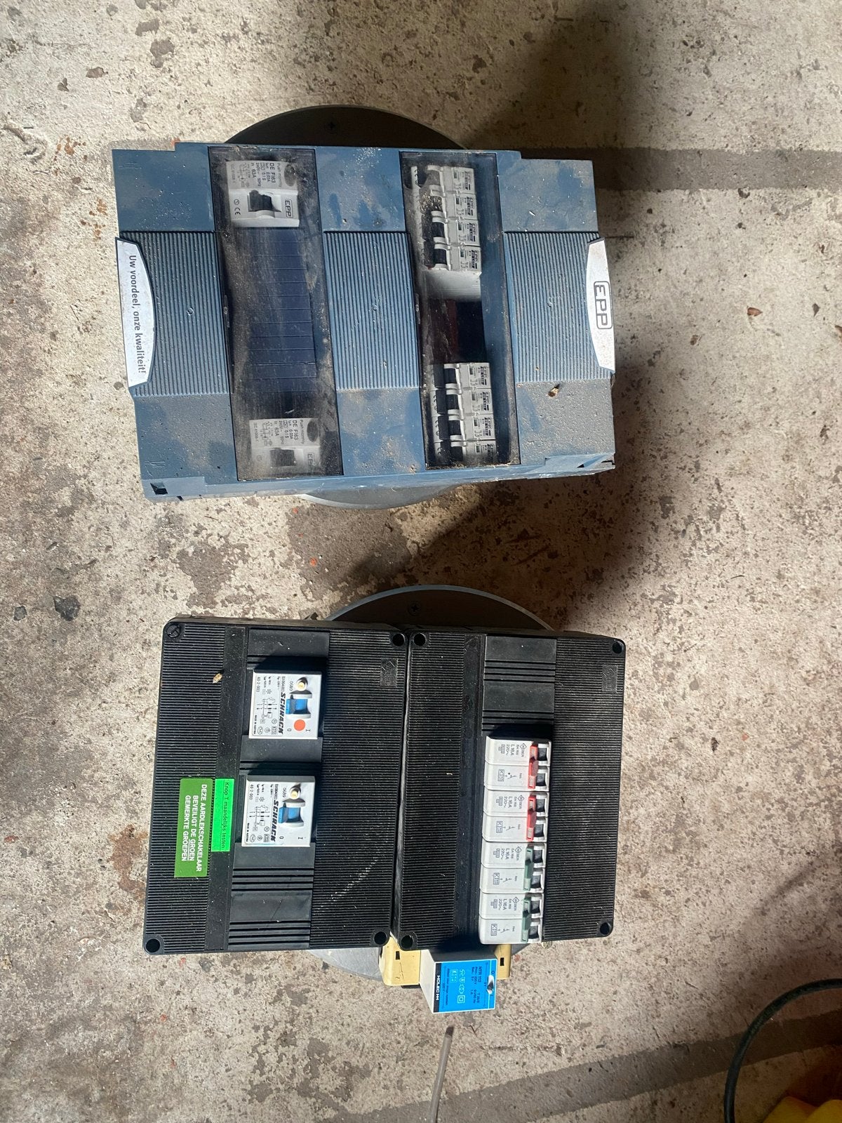 Groepenkasten met aardlekschakelaars en installatieautomaten, Ophalen, Gebruikt, Overige merken, Groepenkast