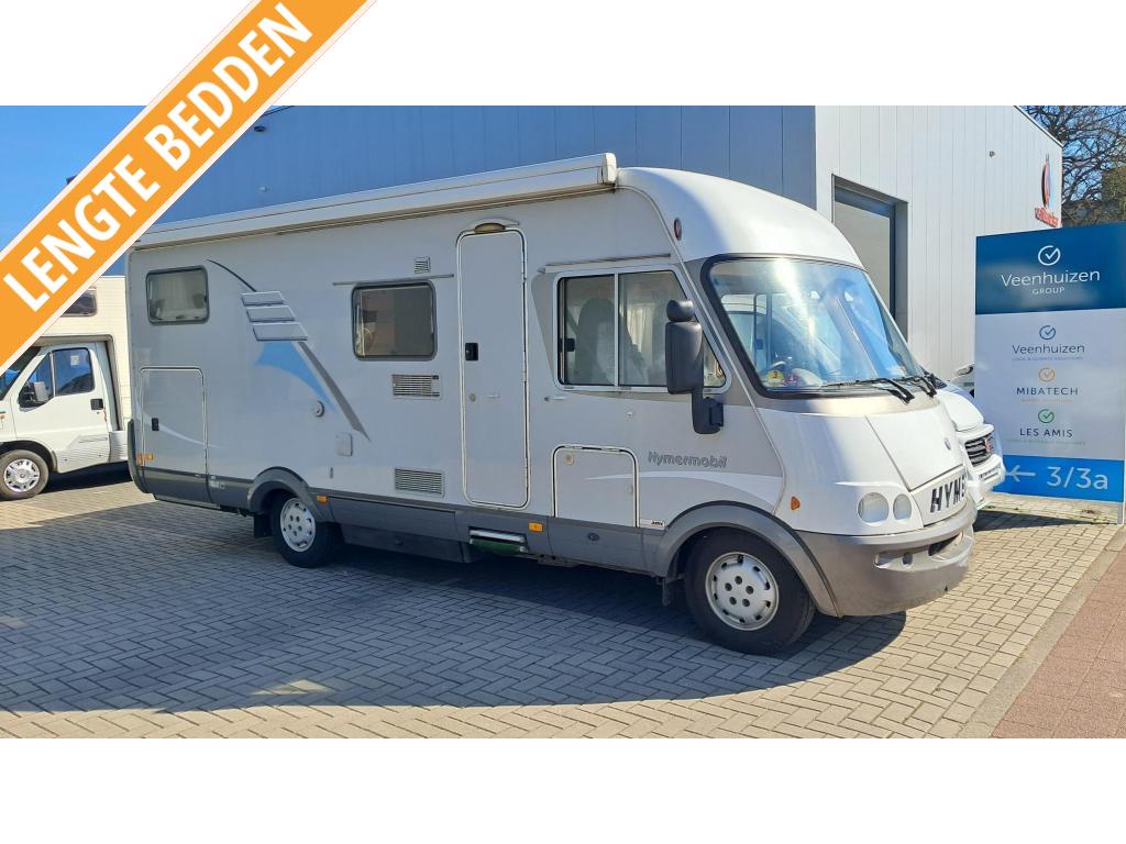 Hymer B 674 Ruime gezinscamper / lengte bedden + hefbed, Ringverwarming, Fiat, Bedrijf, Afzuigkap