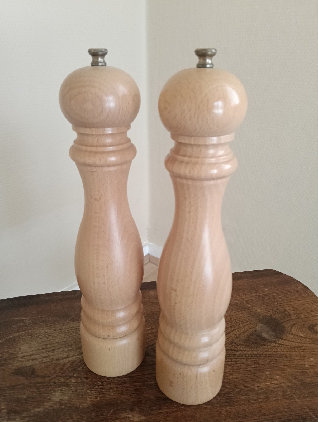 Peugeot houten peper- en zoutmolens set, Huis en Inrichting, Keuken | Keukenbenodigdheden, Beige, Overige typen, Hout, Ophalen of Verzenden