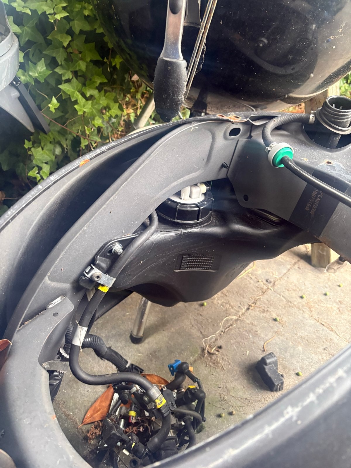 Vespa Sprint E4 tank met kabelboom compleet en frame, Ophalen, Gebruikt, Frame, Piaggio