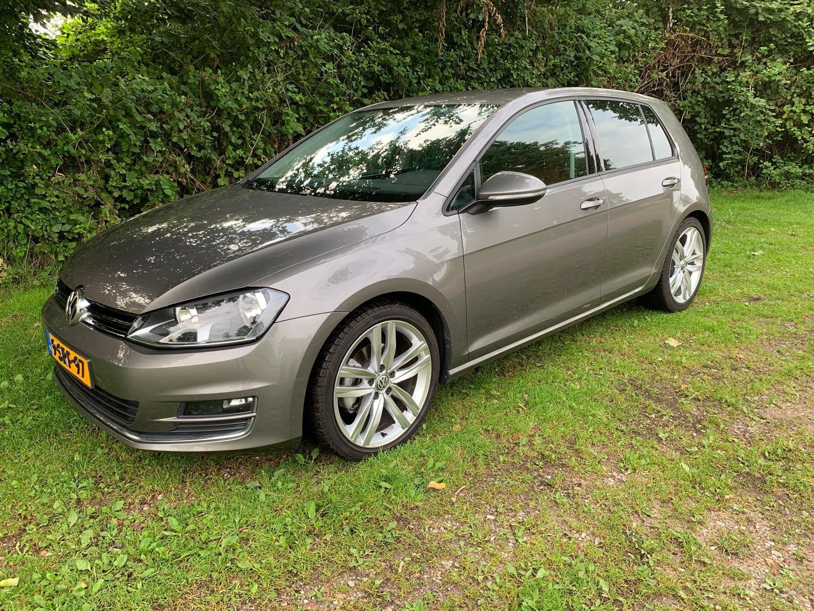 Volkswagen Golf 1.4 TSI 90KW 5D 2013 Steen Grijs, Auto's, Voorwielaandrijving, 1147 kg, 620 kg, Handgeschakeld
