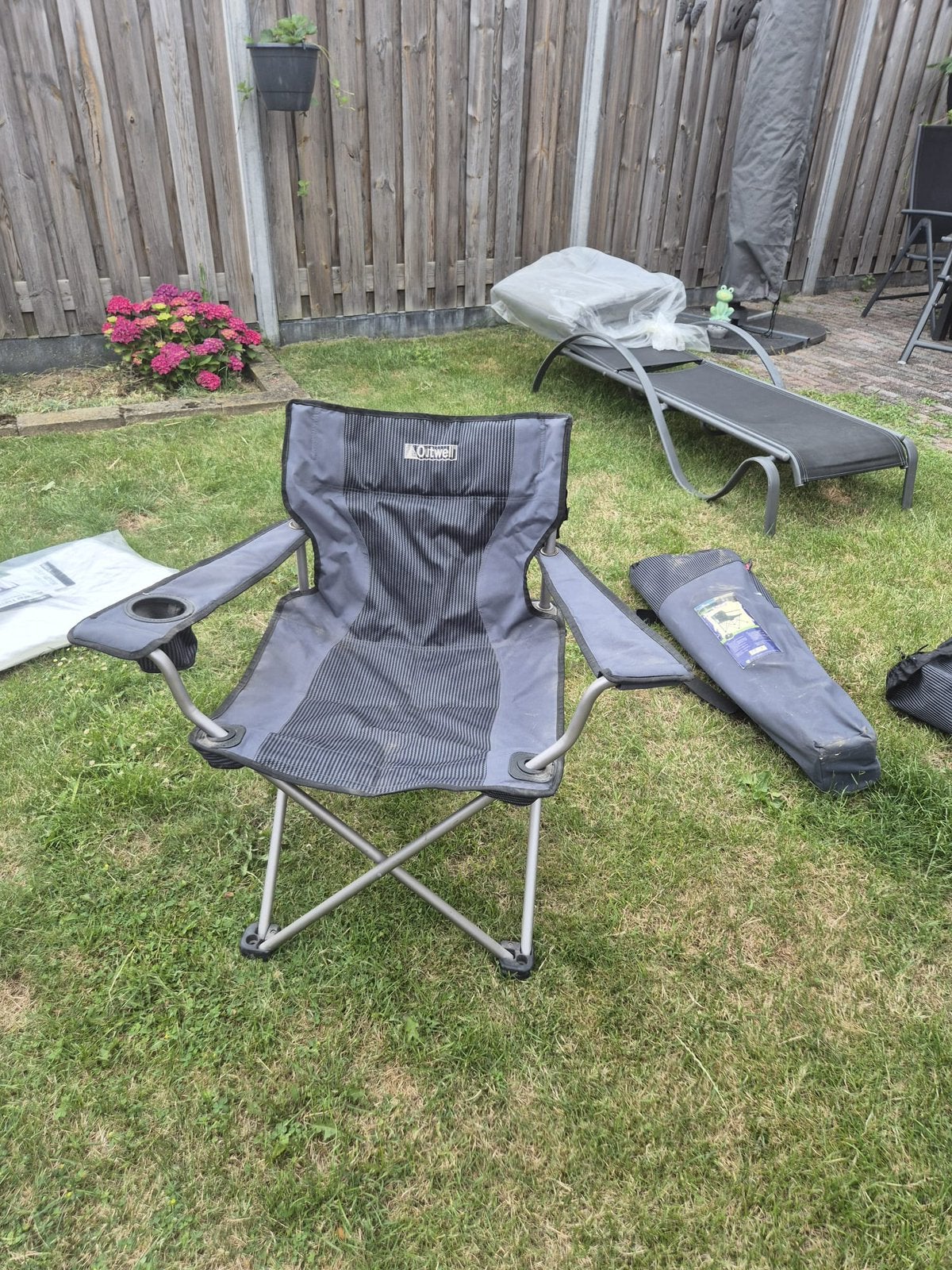 Outwell visstoelen 2 stuks, Ophalen, Zo goed als nieuw, Campingstoel