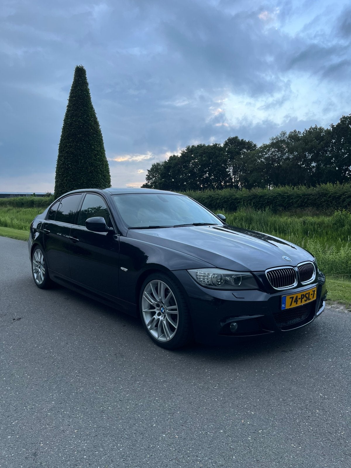 BMW 3-Serie 2.0 M Sport I 320 AUT 2011 Zwart | Origineel NL, Auto's, BMW, Automaat, 1995 cc, 4 cilinders, Zwart