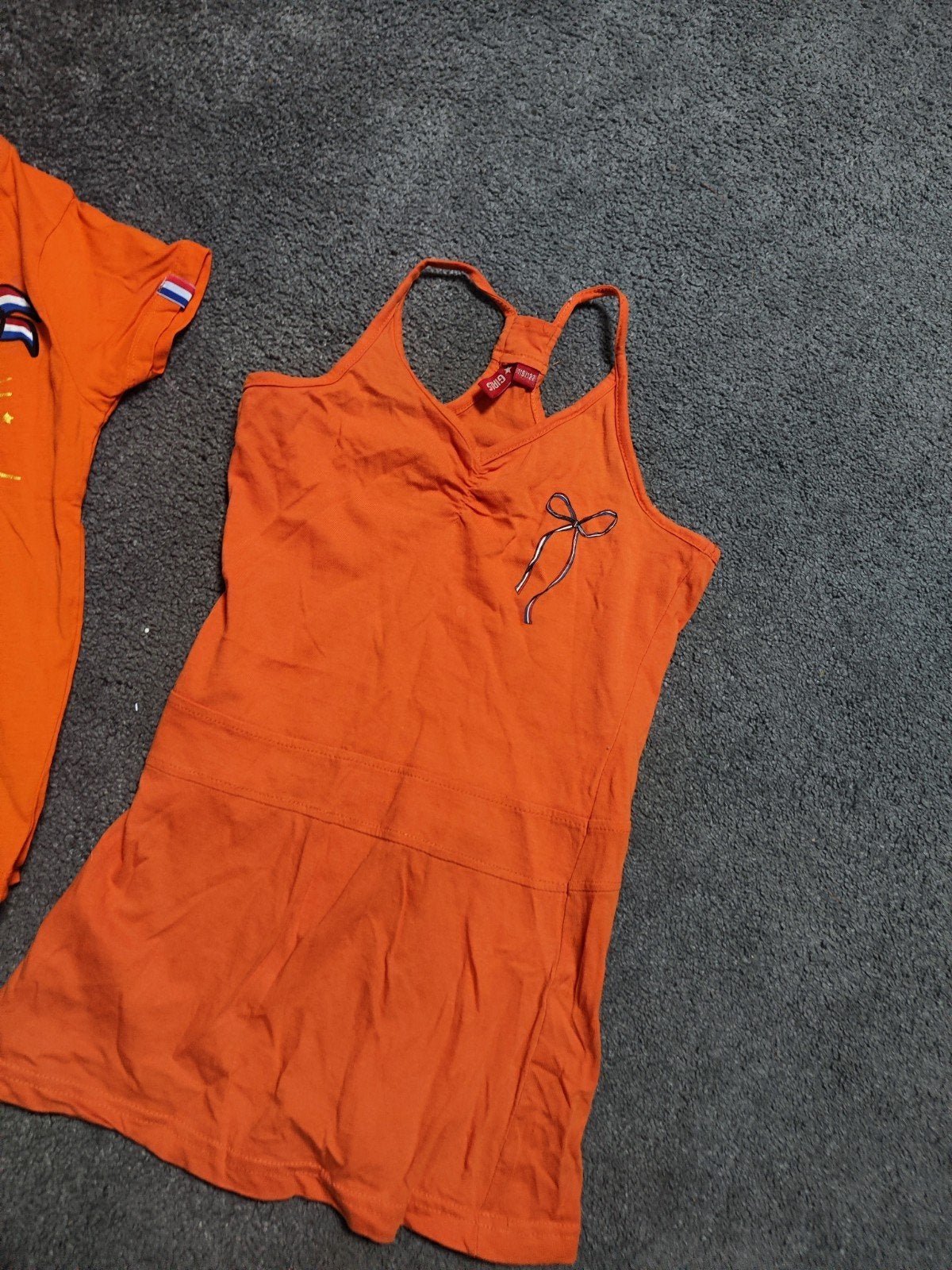 Vrolijke oranje jurk maat 134/146 voor Koningsdag, Kinderen en Baby's, Gebruikt, Meisje, Ophalen of Verzenden, Jurk of Rok