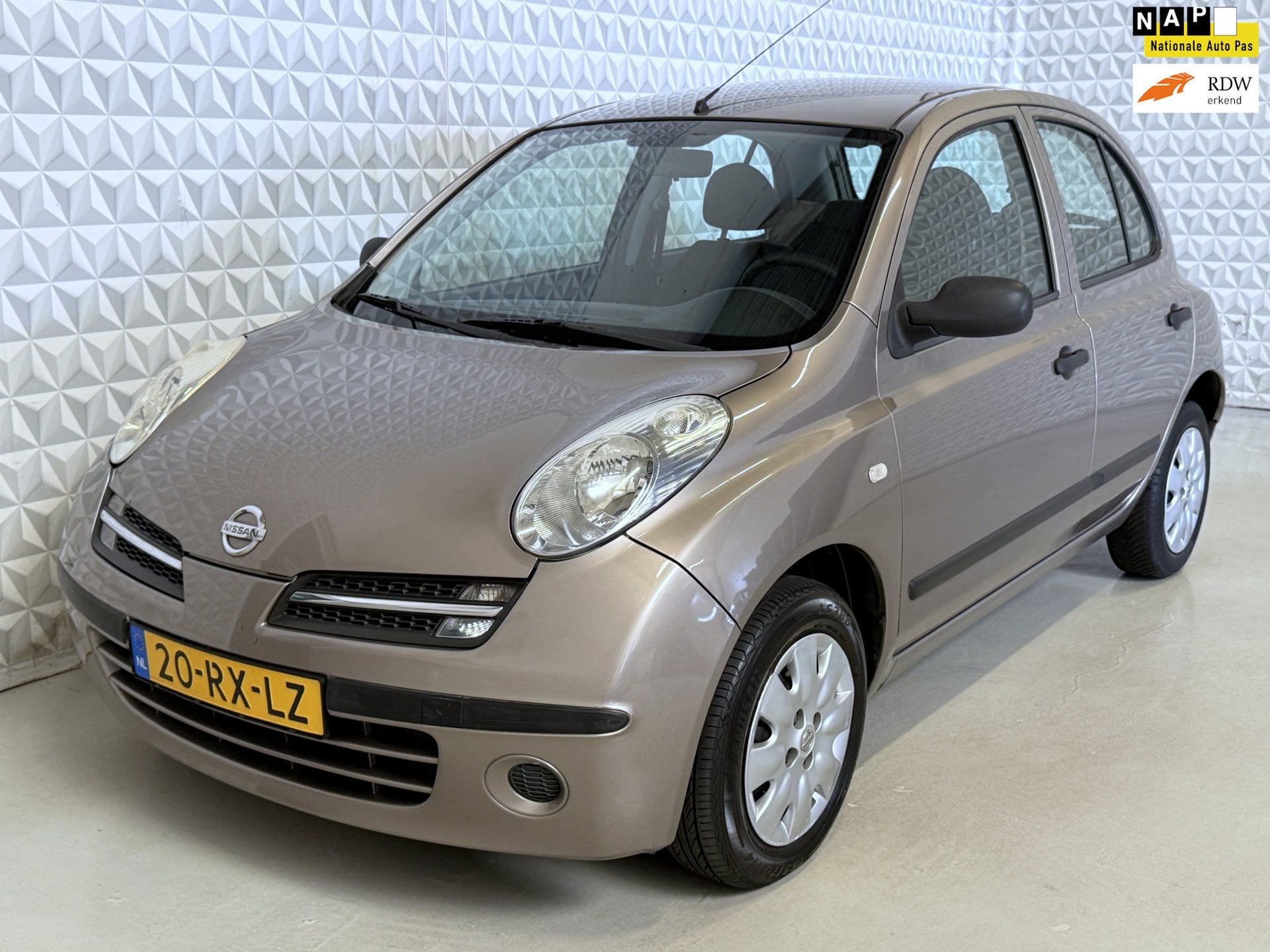 Nissan Micra 1.2 Otazu 5-deurs AIRCO / 149.000km (2005), 4 cilinders, Bruin, Origineel Nederlands, Handgeschakeld