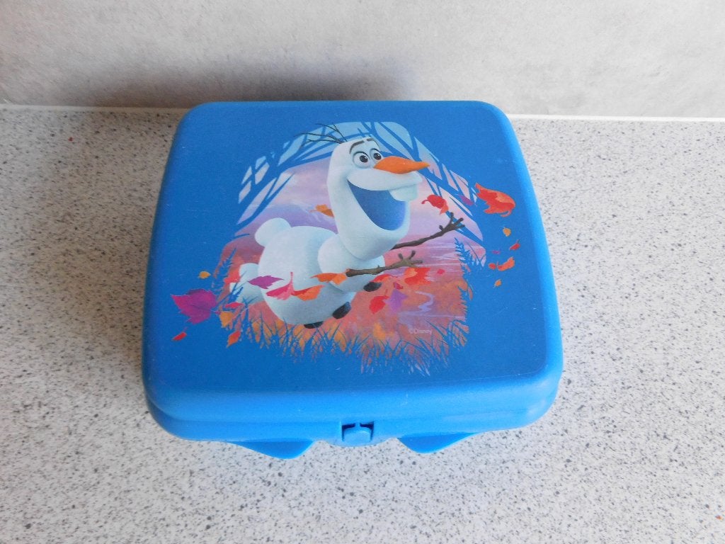 Tupperware Snackie Snackbox 14x12x5,5 cm. Olaf Frozen Blauw, Huis en Inrichting, Keuken | Tupperware, Ophalen of Verzenden, Zo goed als nieuw