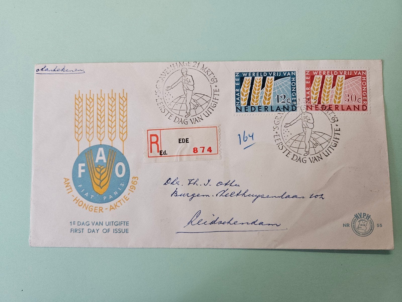 24) Anti Honger Aktie 1963, Postzegels en Munten, Postzegels | Eerstedagenveloppen, Ophalen of Verzenden, Beschreven, Nederland